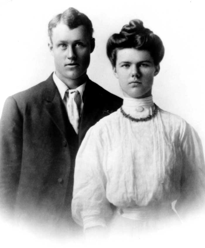 higginsonportrait Harold H. Higginson and Essie May (Voorhees) Higginson